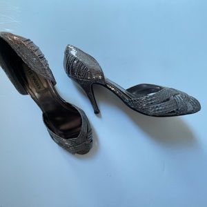 Steve Madden woven chrome peep toe heels